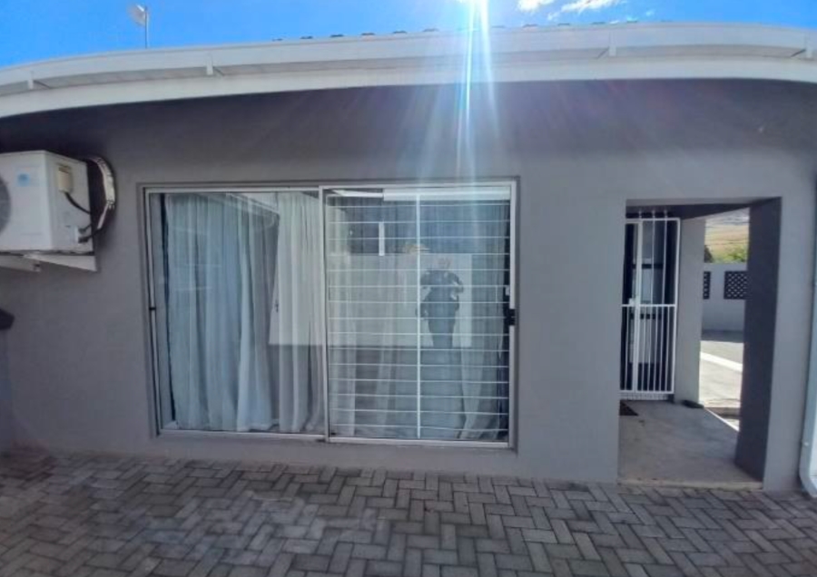4 Bedroom Property for Sale in Bergsig Free State